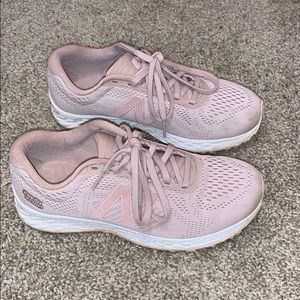 New balance Fresh foam women’s sneakers size 7